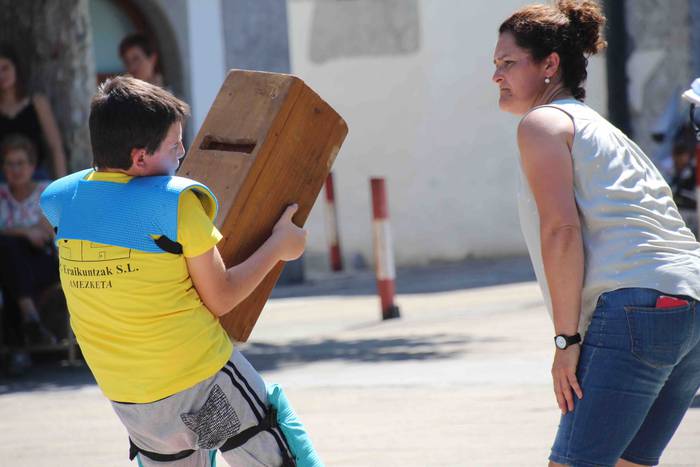 Belaunaldi berrien sasoia, f 11 1566652544770