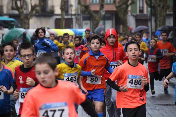 700 haur inguru XXXI. Ero Et 57 1516542184019