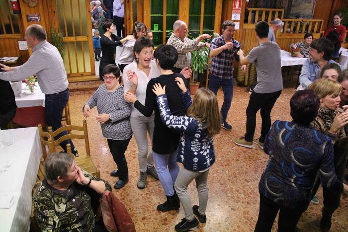 Izaskun jatetxea ibarra azken eguna bazkaria festa 14 1544379180681