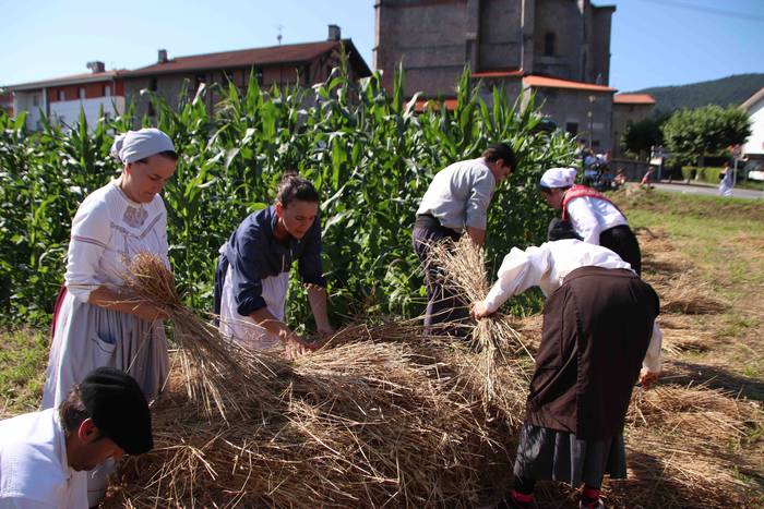 Garia bildu dute ogia egitek 45 1532422571902