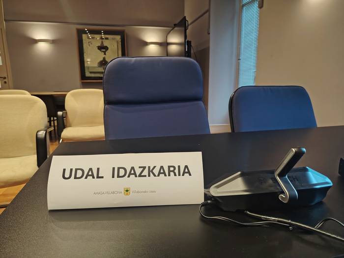 Amasa-Villabonako Udala idazkari finkorik gabe 2022. urtetik. Hau onartezina da!
