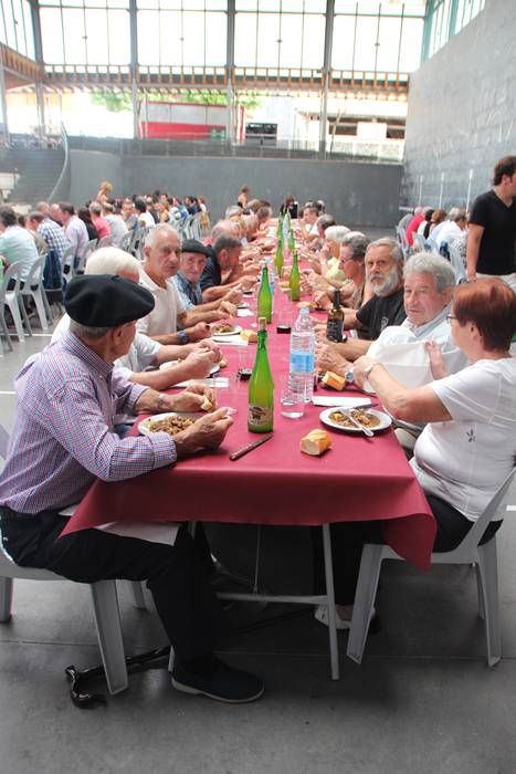 Txekor usainak bilduta 13 1502031073043