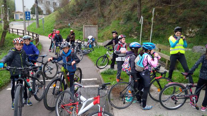 Bizikleta martxa egin dugu 2 1521807076543