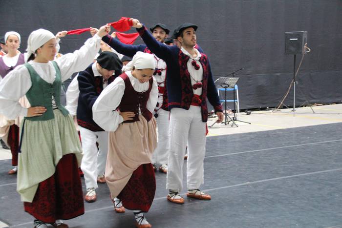 Kristikin eta dantza, Lizart 49 1496497257267