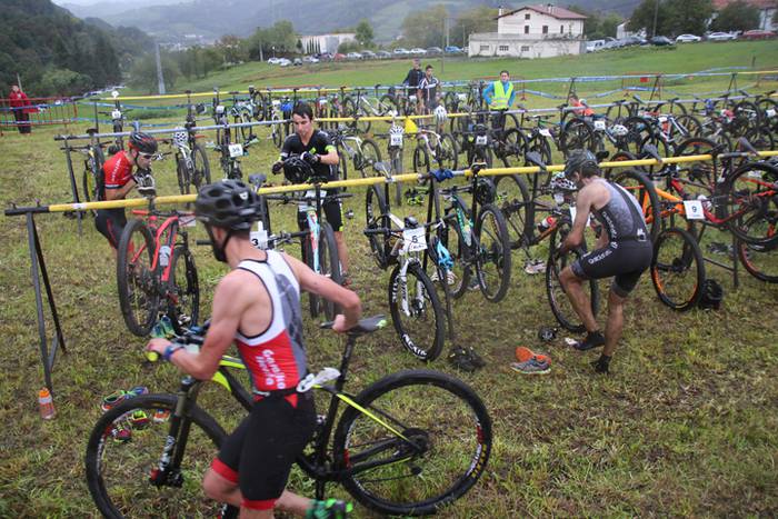 Lokaztuta Amasako XXIV. mendi duatloia 16 1477235200681