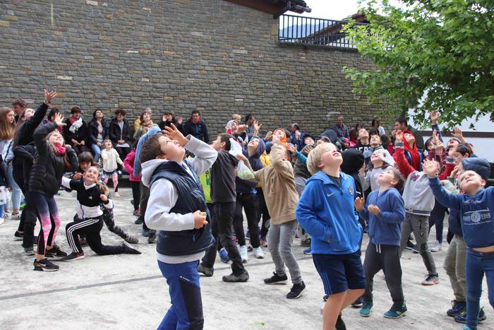 Haurrak protagonista, Simone 8 1556984000952