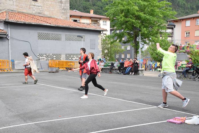 Anoeta kuadrilla eguna 2016 12 1463855782000