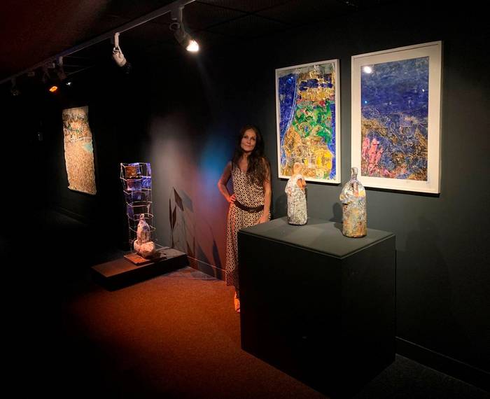 Itsasoaren ondoan, eta hondoan