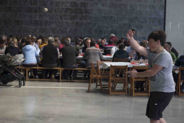 Txekor jateak 110 lagun elka 26 1556724059633