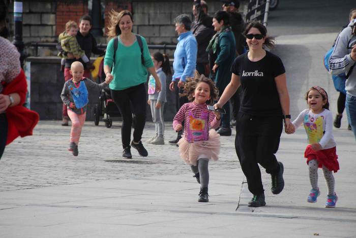 Txikienek eman diote hauspoa 26 1555155538246