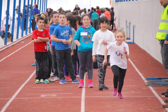 Eskola Txikien topaketak 420 36 1520602597156