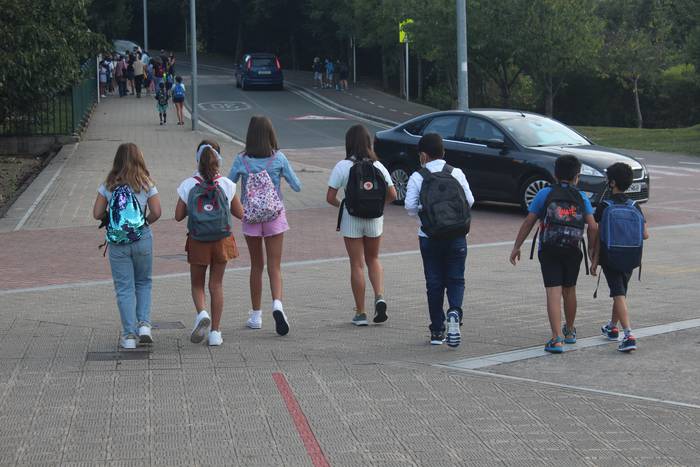 Motxilak bizkarrean berriro  5 1631091905706