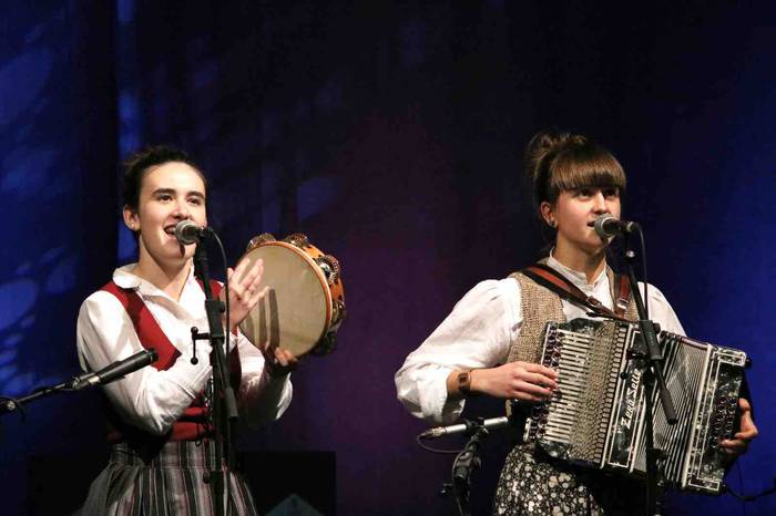 sara iriarte trikitilari gazteen txapelketa 8 1543938920506