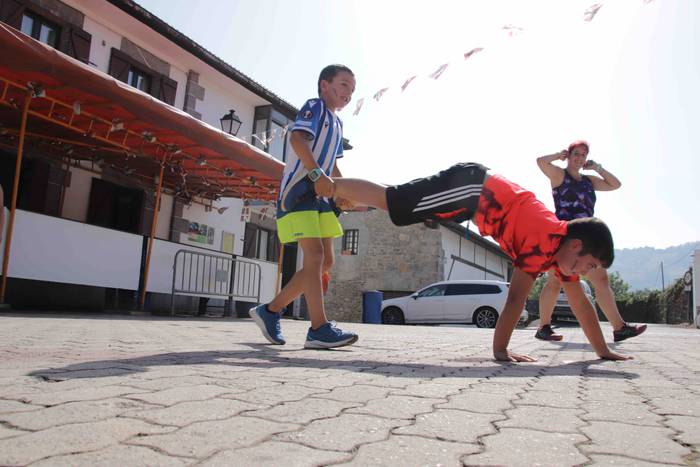 Goiazko festak. Ume jolasak. 23 1660322692654