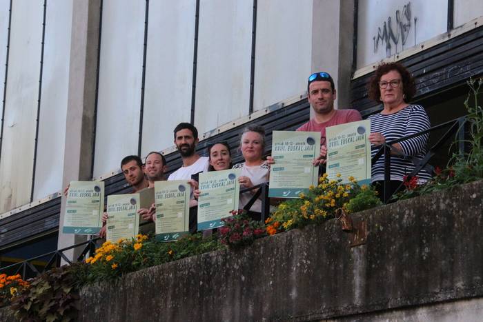 Pilotan ardaztuta, Euskal Jaia egingo dute Anoetan etzi hasita