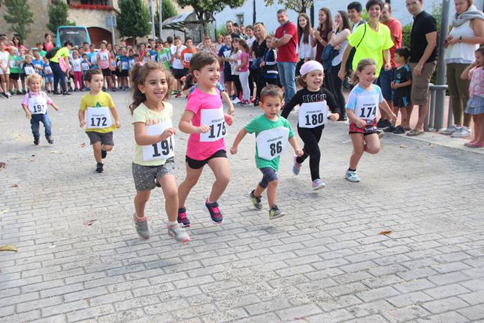 Asteasu San Pedro jaiak haur 14 1498651822274