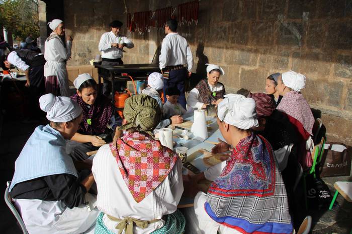 Auzolanaren fruitu, azoka 53 1541961330822