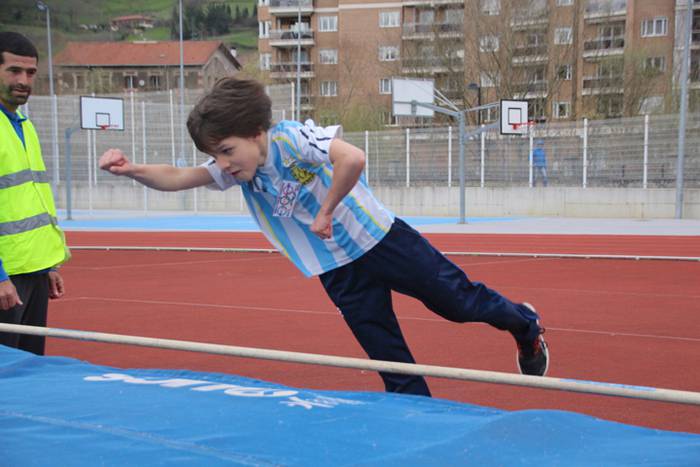 Eskola Txikien topaketak 420 63 1520602780400