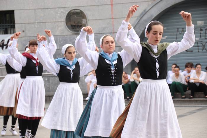 Ibarrako Gazte Festetan dant 1 1529169170564