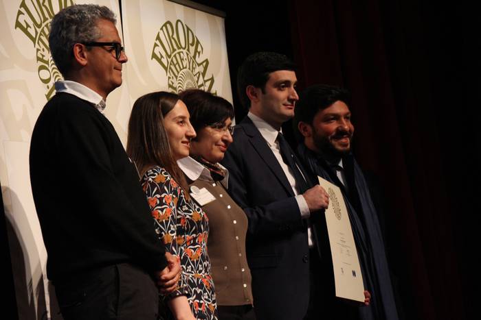 EMYAko nominatuen argazkia 3 1460202477089