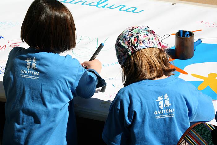 Autismoaren aldeko ibilaldi solidarioa, apirilaren 17an Donostian