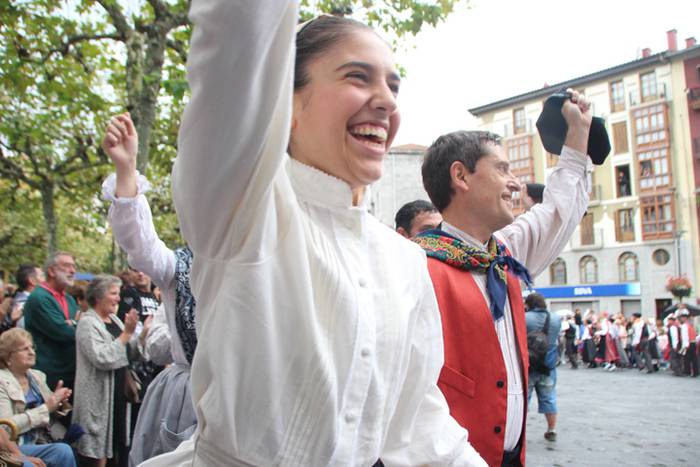 Udaberri Dantza Dezagun Tolo 152 1504963970325