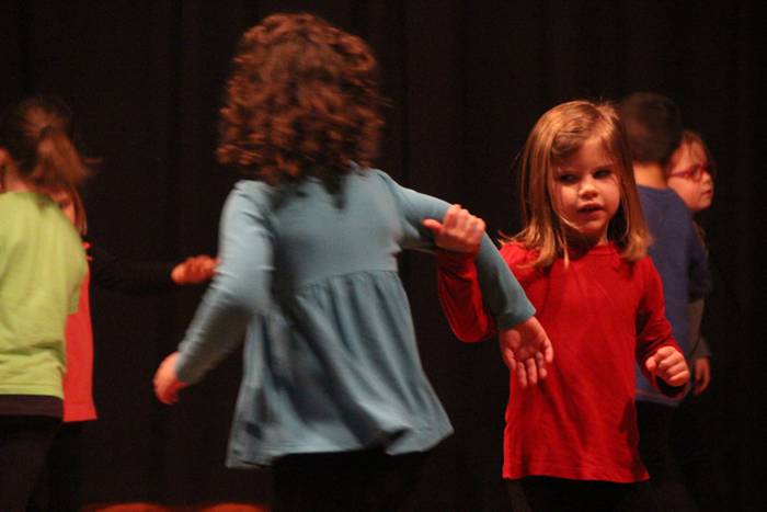 Sutarri haurren dantza taile 19 1521831143753