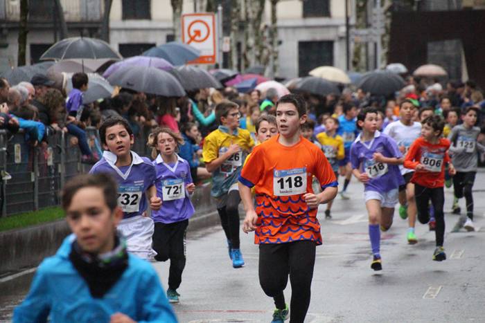 700 haur inguru XXXI. Ero Et 66 1516542240609