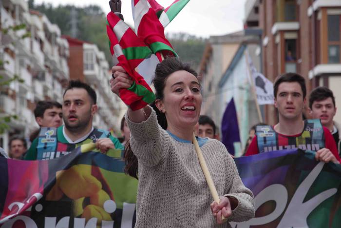 korrika, furgonetatik, Anoet 53 1649421144826