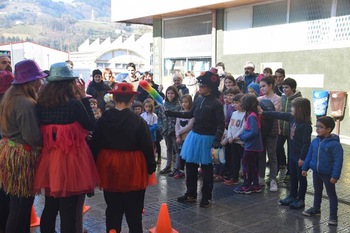 Amarotzeko kontsulta, 2017 44 1485603808530