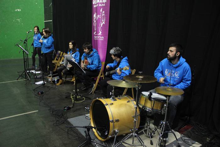 Oinkari Dantza Astea dantza gidatua 7 1479583225787