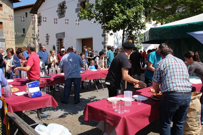 Hamaiketakoa eta toka Santak 5 1525613626996