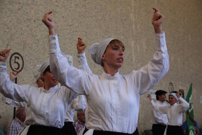 Bedaioko ingurutxoa ezin falta festetan 28 1473618843471