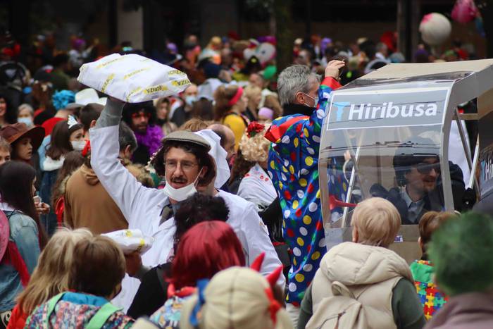 Konpartsa eta mozorroak Zald 8 1645972612736