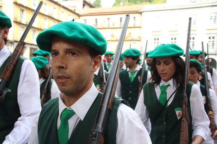 Lizarrez apaindutako kaleeta 100 1498311738653