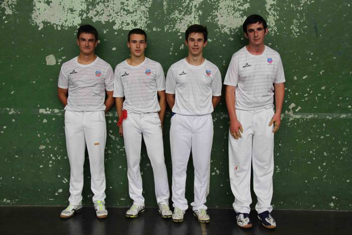 Elola-Etxeberria bikotearent 32 1594495138183