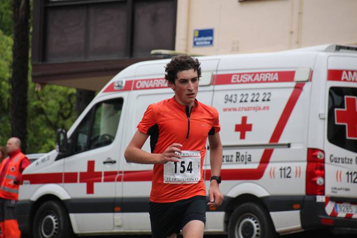 Aitziber Ibarbia eta Julen L 33 1525009053118