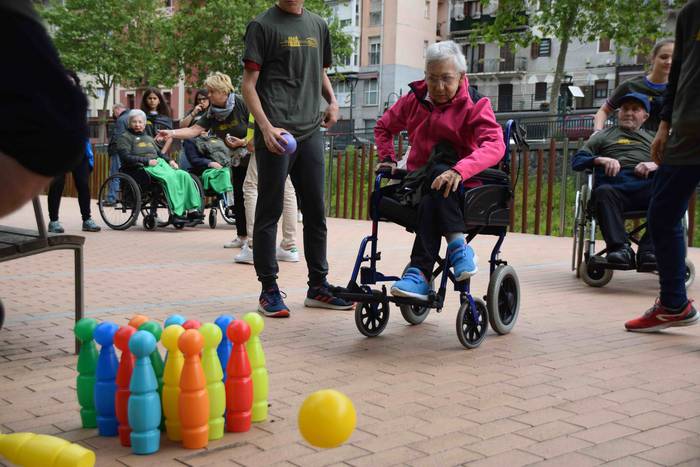 Haur eta helduen arteko II.  70 1560343278502