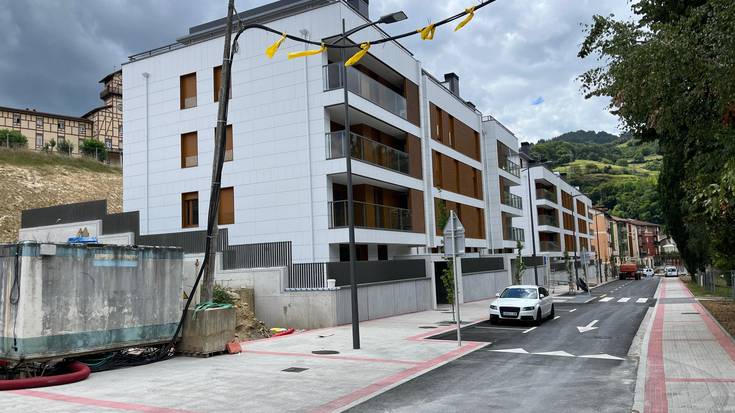 Iurramendi kalea irekiko dute bihar