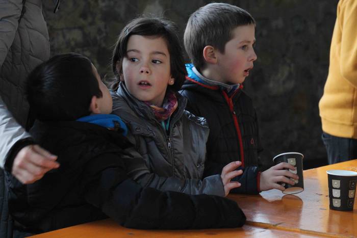 Errege magoak heldu dira esk 127 1546718733585