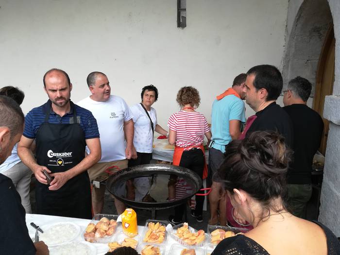 Paella, kuadrilla eguneko er 21 1565767538979