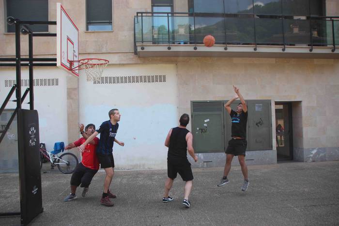 Tolosako Iurramendi auzoko f 1 1530971383279