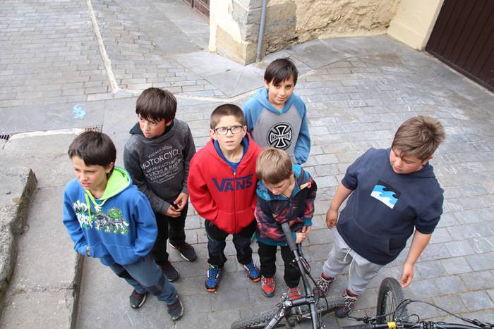 Kanpandorretik Simon jaitsit 18 1493481675108