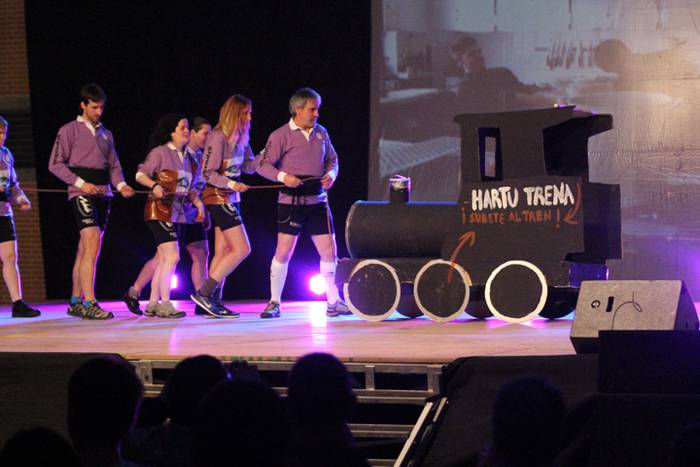 hartu trena jaialdia villabona 2016 40 1462010446492