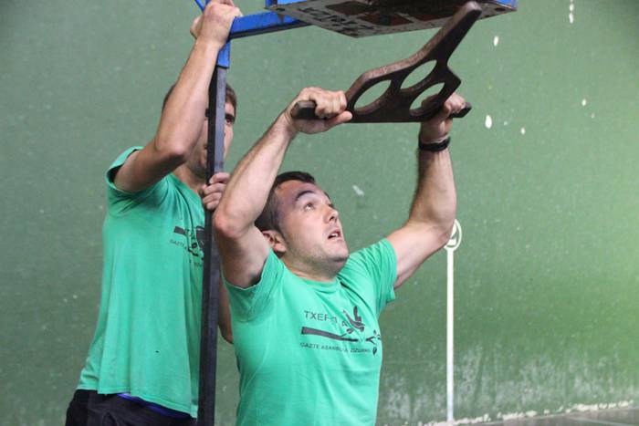 Frontoia, erakustaldiaren ba 34 1502818234416