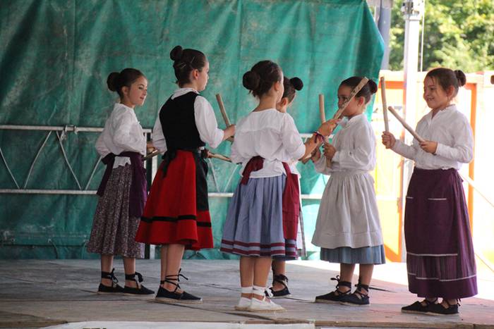 Dantzak bete du plaza 33 1473599940698