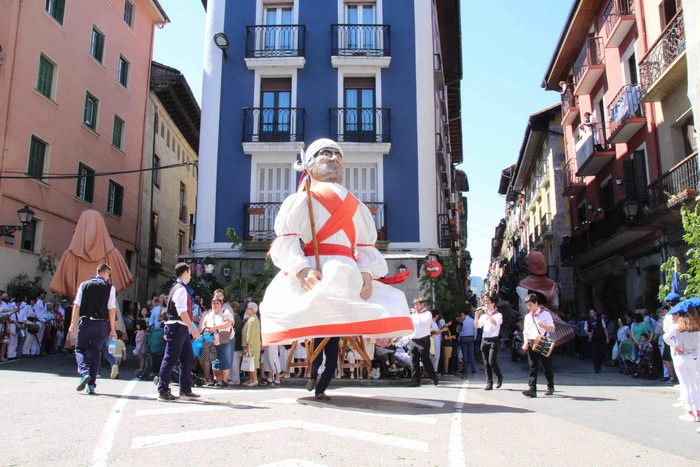 Tradizionaletan tradizionalena - 112