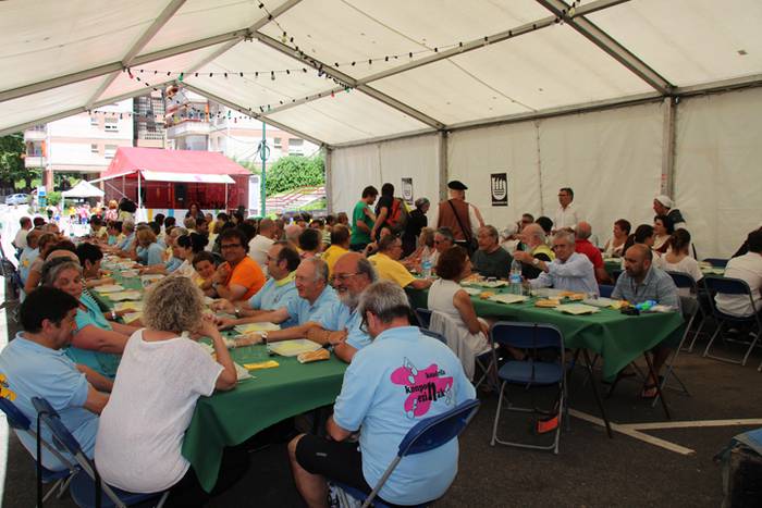 Zapi horiak, askatzear 1 1467557966072