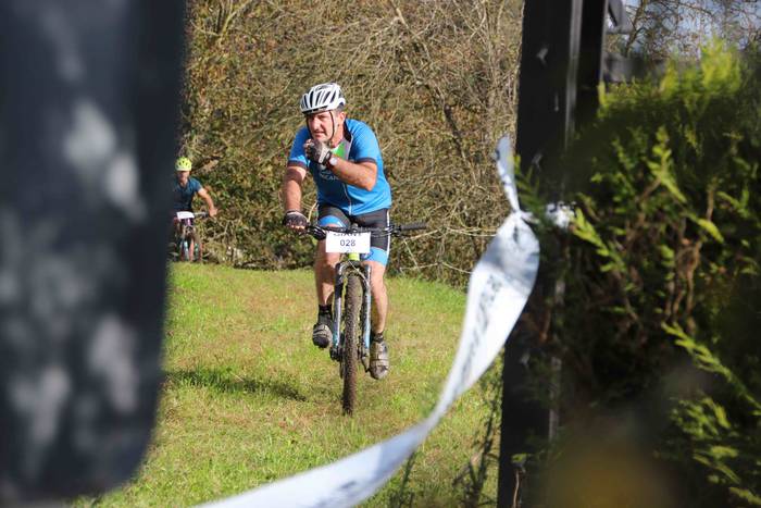 olarrain auzoa abraham olano 40 1572182923641