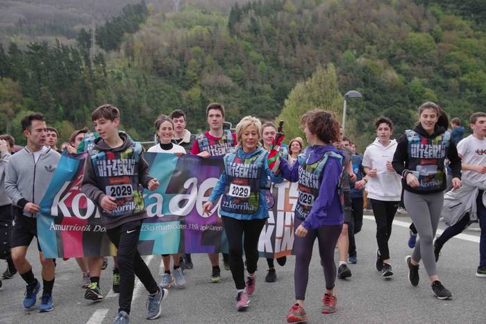 korrika, furgonetatik, Anoet 48 1649421143372